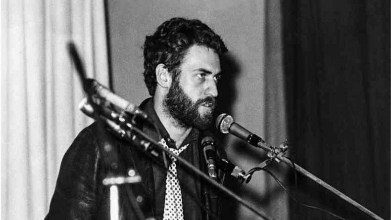 Иллюстрация к книге — Майк Науменко. Бегство из зоопарка [i_062.jpg]