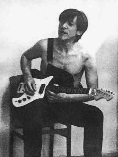 Иллюстрация к книге — Майк Науменко. Бегство из зоопарка [i_080.jpg]