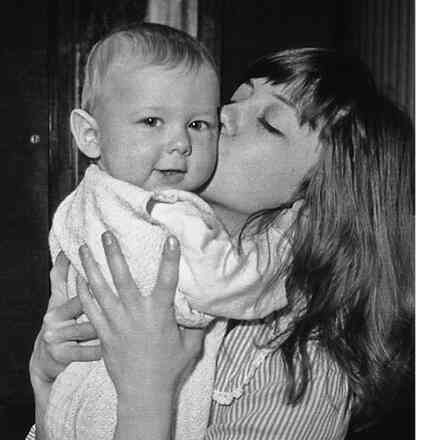 Иллюстрация к книге — Майк Науменко. Бегство из зоопарка [i_089.jpg]