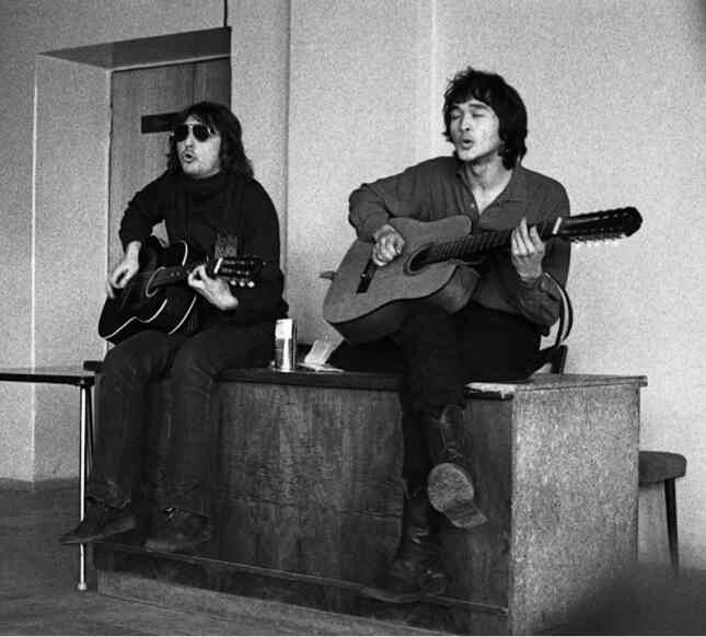 Иллюстрация к книге — Майк Науменко. Бегство из зоопарка [i_133.jpg]