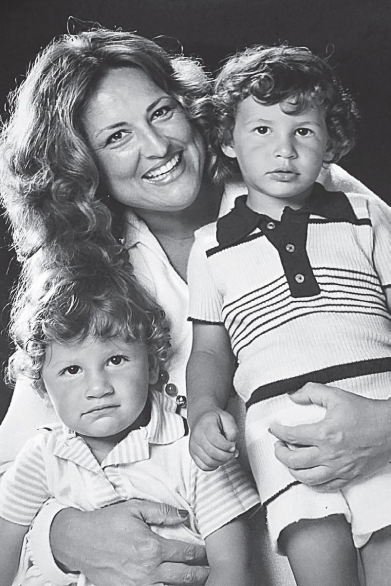 Иллюстрация к книге — Дети Третьего рейха [img91bf3b882786416284e4768413579858.jpg]