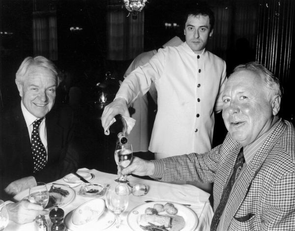 Иллюстрация к книге — Вариант шедевра [i_020.jpg]