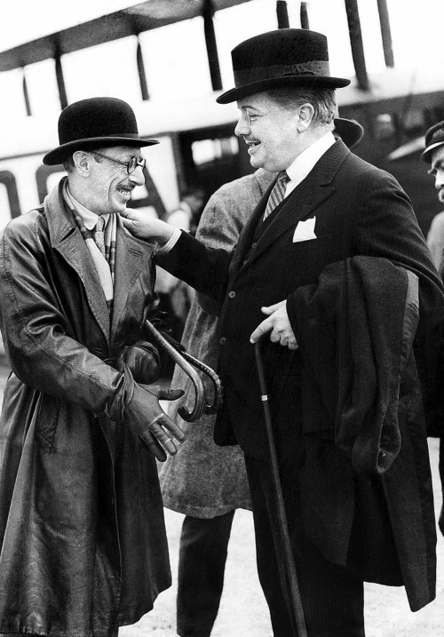 Иллюстрация к книге — История балета. Ангелы Аполлона [i_039.jpg]