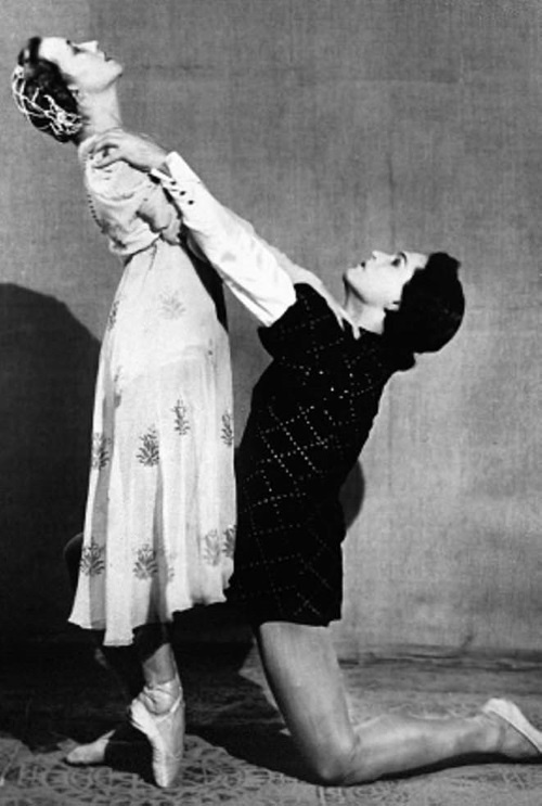 Иллюстрация к книге — История балета. Ангелы Аполлона [i_045.jpg]