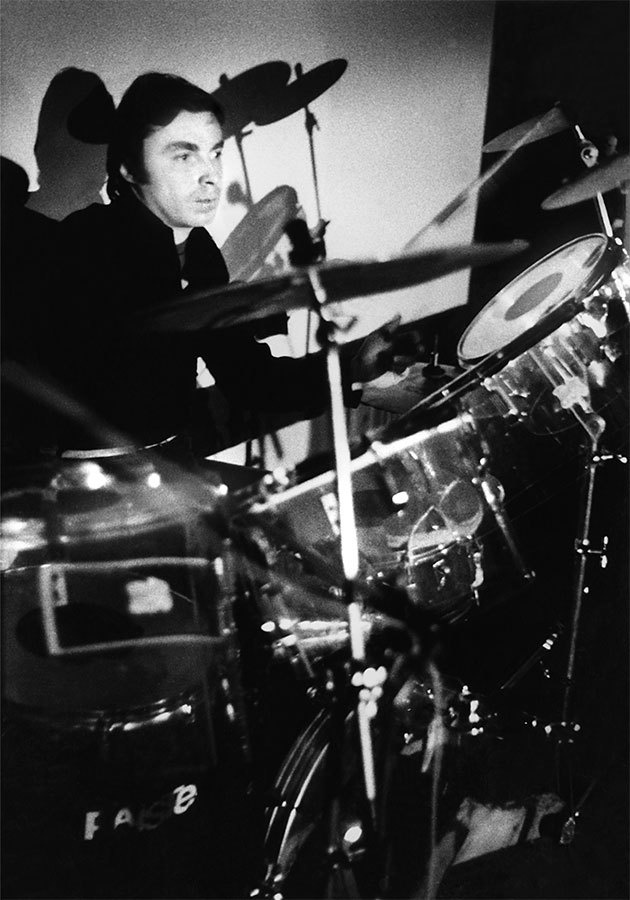 Иллюстрация к книге — История рока. Во всём виноваты «Битлз» [i_003.jpg]