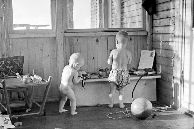 Иллюстрация к книге — Мы, наши дети и внуки. Том 1. Так мы начинали [i_007.jpg]