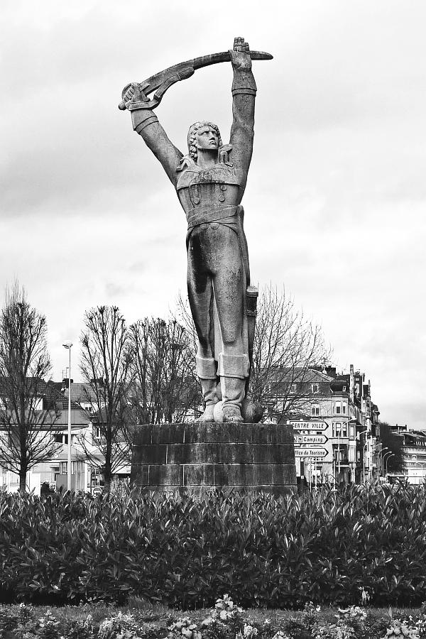 Иллюстрация к книге — Русские летучие отряды. От Бородино до британских морей [i_039.jpg]