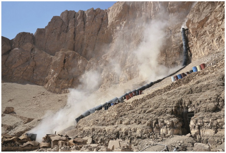 Иллюстрация к книге — В поисках гробниц Древнего Египта [i_085.jpg]