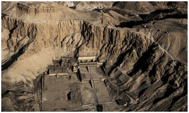 Иллюстрация к книге — В поисках гробниц Древнего Египта [i_086.jpg]