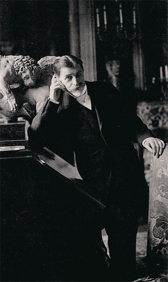 Иллюстрация к книге — Портрет мужчины в красном [i_073.jpg]