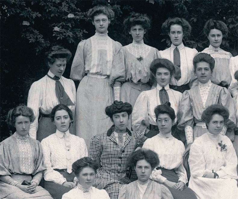 Иллюстрация к книге — Портрет мужчины в красном [i_082.jpg]