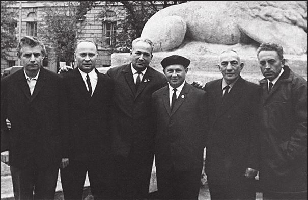 Иллюстрация к книге — Собибор. Взгляд по обе стороны колючей проволоки [i_020.jpg]