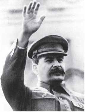 Иллюстрация к книге — Заговор «красных маршалов». Тухачевский против Сталина [i_024.jpg]