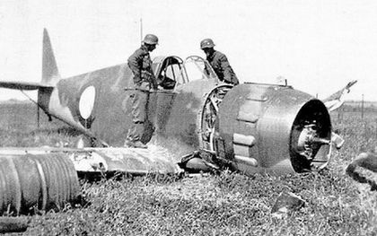 Иллюстрация к книге — Французские истребители Второй Мировой [i_135.jpg]