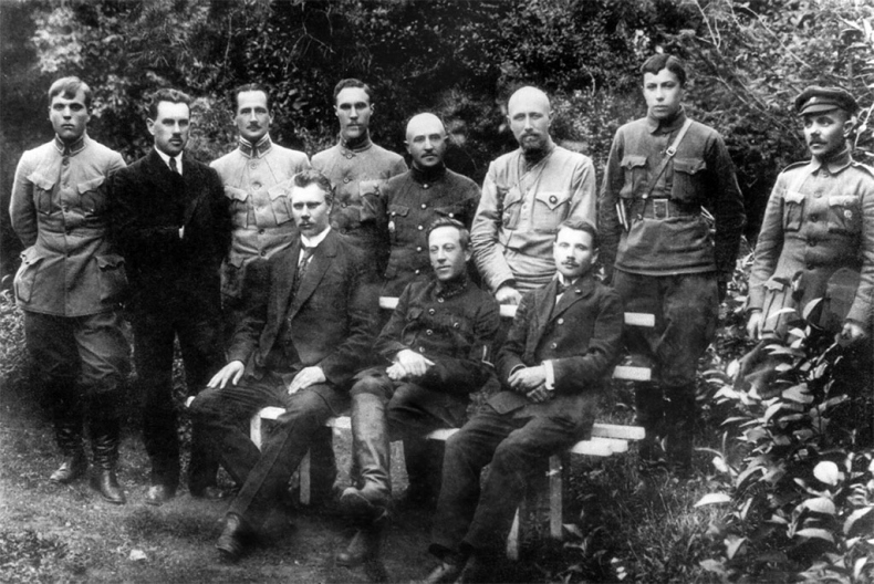 Иллюстрация к книге — Весна народов. Русские и украинцы между Булгаковым и Петлюрой [i_068.jpg]