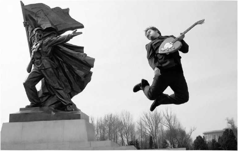 Иллюстрация к книге — Предатель в Северной Корее. Гид по самой зловещей стране планеты [i_088.jpg]