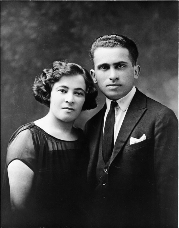 Иллюстрация к книге — Как я стал собой. Воспоминания [i_002.jpg]