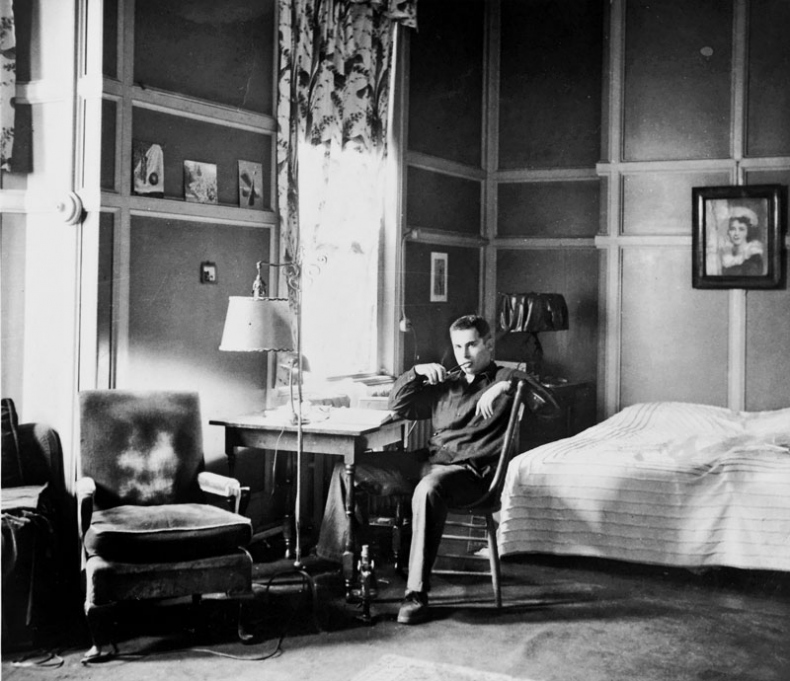 Иллюстрация к книге — Как я стал собой. Воспоминания [i_008.jpg]