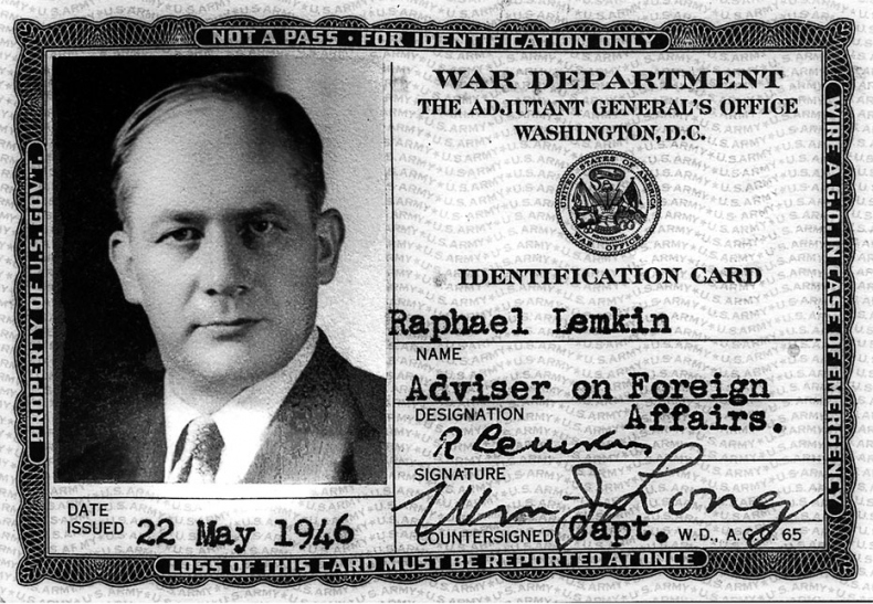 Иллюстрация к книге — Восточно-западная улица. Происхождение терминов ГЕНОЦИД и ПРЕСТУПЛЕНИЕ ПРОТИВ ЧЕЛОВЕЧЕСТВА [i_069.jpg]