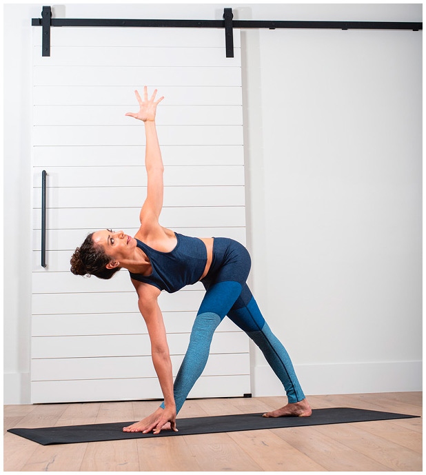 Иллюстрация к книге — Силовая йога. Энергия. Концентрация. Баланс [i_190.jpg]