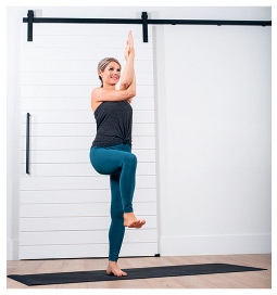 Иллюстрация к книге — Силовая йога. Энергия. Концентрация. Баланс [i_220.jpg]