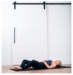 Иллюстрация к книге — Силовая йога. Энергия. Концентрация. Баланс [i_587.jpg]