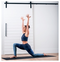 Иллюстрация к книге — Силовая йога. Энергия. Концентрация. Баланс [i_630.jpg]