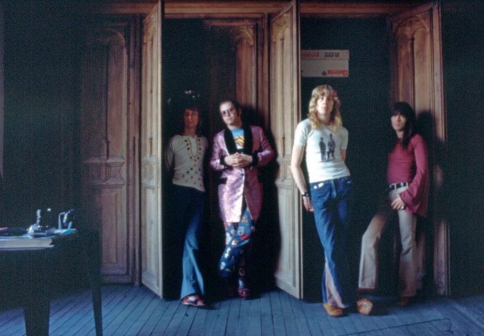 Иллюстрация к книге — Я – Элтон Джон. Вечеринка длиной в жизнь [_00019.jpg]