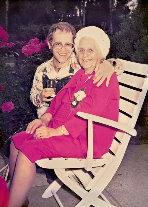 Иллюстрация к книге — Я – Элтон Джон. Вечеринка длиной в жизнь [_00021.jpg]