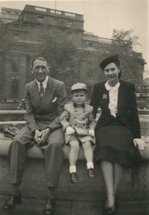 Иллюстрация к книге — Я – Элтон Джон. Вечеринка длиной в жизнь [_0003.jpg]