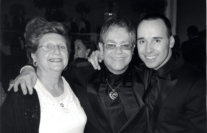 Иллюстрация к книге — Я – Элтон Джон. Вечеринка длиной в жизнь [_00053.jpg]