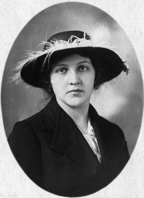 Иллюстрация к книге — Навстречу ветру [i_002.jpg]