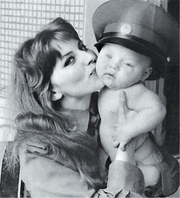 Иллюстрация к книге — Люблю [i_019.jpg]