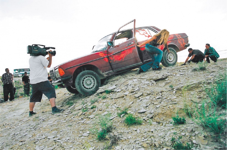 Иллюстрация к книге — Люблю [i_036.jpg]