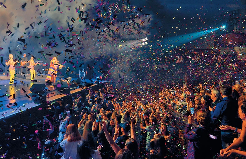 Иллюстрация к книге — Люблю [i_045.jpg]