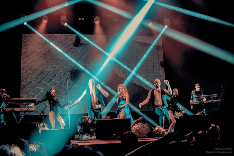 Иллюстрация к книге — Люблю [i_054.jpg]