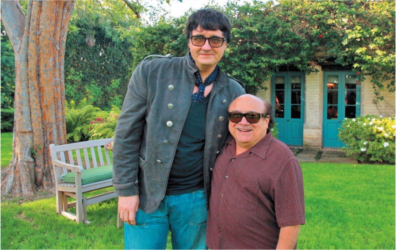 Иллюстрация к книге — Люблю [i_077.jpg]