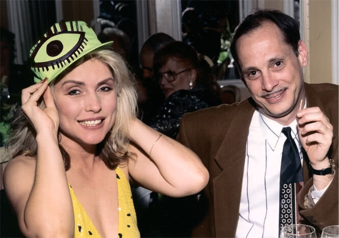 Иллюстрация к книге — Сердце из стекла. Откровения солистки Blondie [i_095.jpg]