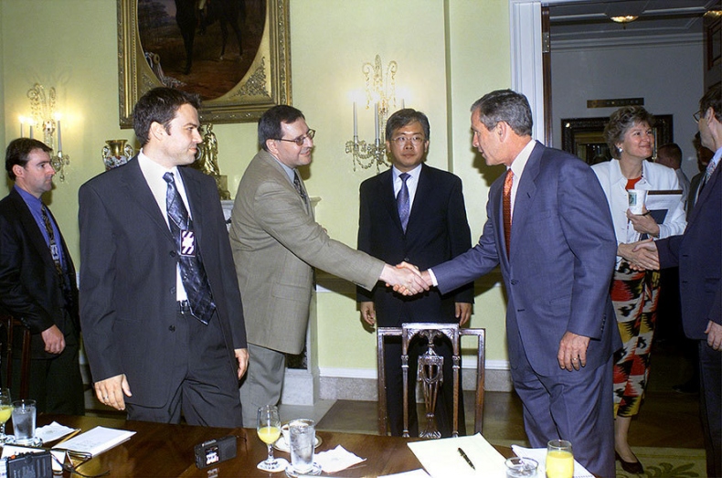 Иллюстрация к книге — Четверть века в Америке. Записки корреспондента ТАСС [i_014.jpg]