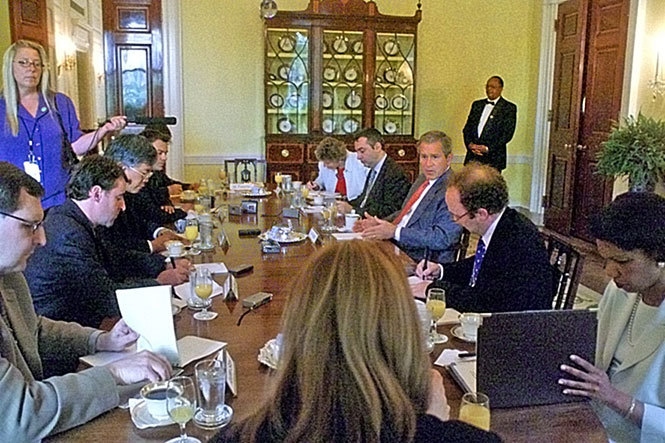 Иллюстрация к книге — Четверть века в Америке. Записки корреспондента ТАСС [i_015.jpg]