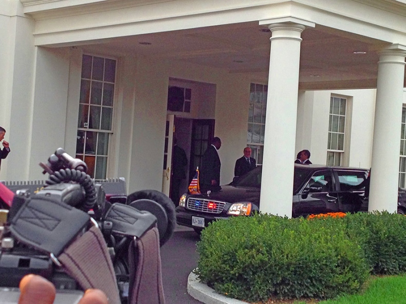 Иллюстрация к книге — Четверть века в Америке. Записки корреспондента ТАСС [i_033.jpg]