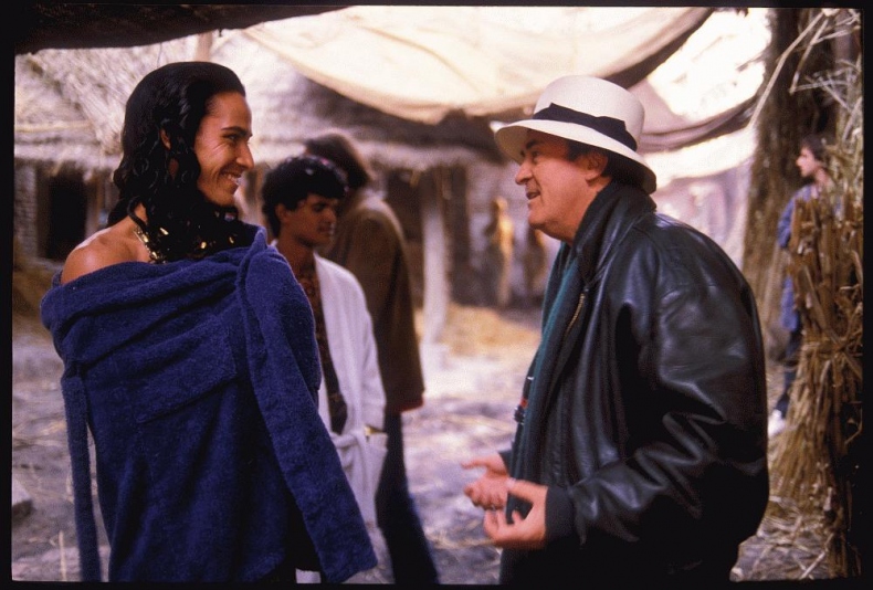 Иллюстрация к книге — Киану Ривз. Никогда не оглядывайся [i_032.jpg]