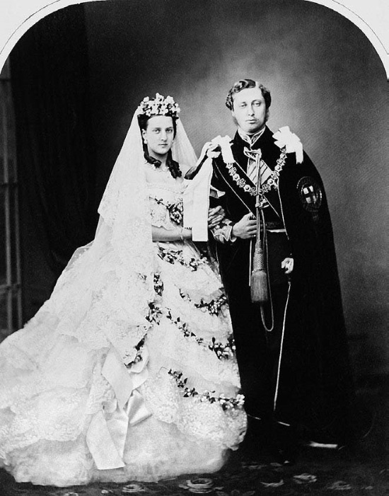 Иллюстрация к книге — Этикет, традиции и история романтических отношений [i_058.jpg]