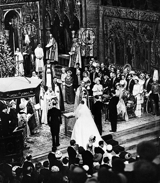 Иллюстрация к книге — Этикет, традиции и история романтических отношений [i_067.jpg]