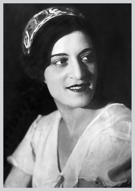 Иллюстрация к книге — Двор на Поварской [i_016.jpg]