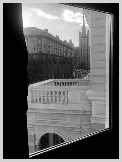 Иллюстрация к книге — Двор на Поварской [i_046.jpg]