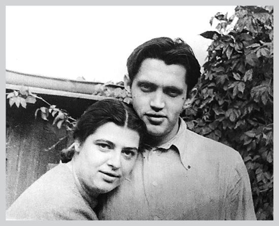 Иллюстрация к книге — Двор на Поварской [i_060.jpg]