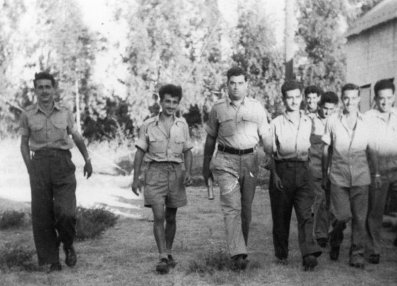 Иллюстрация к книге — Безродные шпионы. Тайная стража у колыбели Израиля [i_008.jpg]