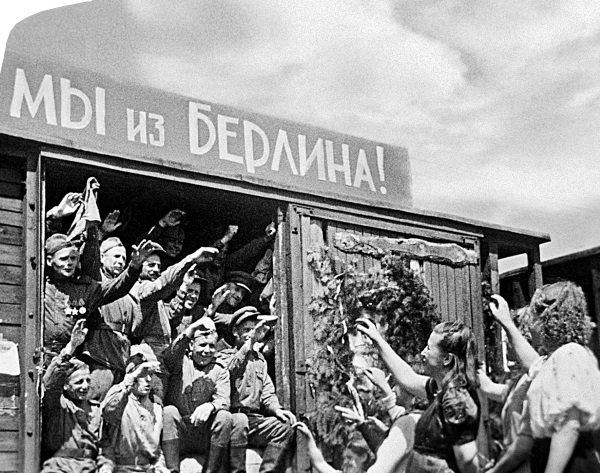 Иллюстрация к книге — Глубокий поиск. Книга 3. Долг [i_001.jpg]