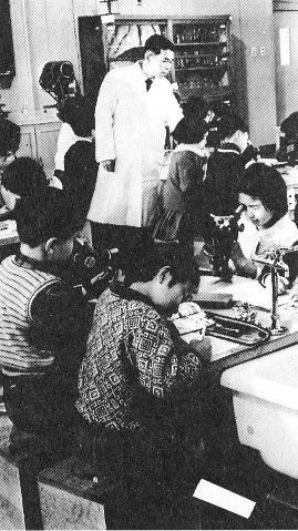 Иллюстрация к книге — Краткая история Японии [i_077.jpg]